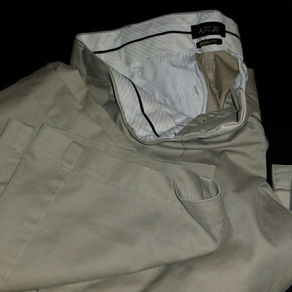 Lot of 3 mens dress pants 29/32 one pr is 30/32 - Picture 4 of 4